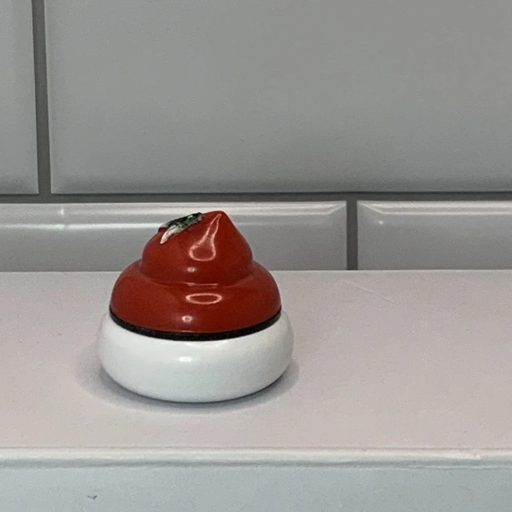 Zuru Mega Gross Minis Poo-Kemon PooKemon Parady Pokemon Pokeball Figure‎ Toy
